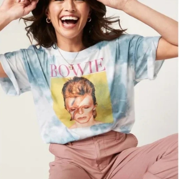 Bowie Tops - ⭐️40% Off⭐️ David Bowie Cropped Blue Tie-dye T-shirt